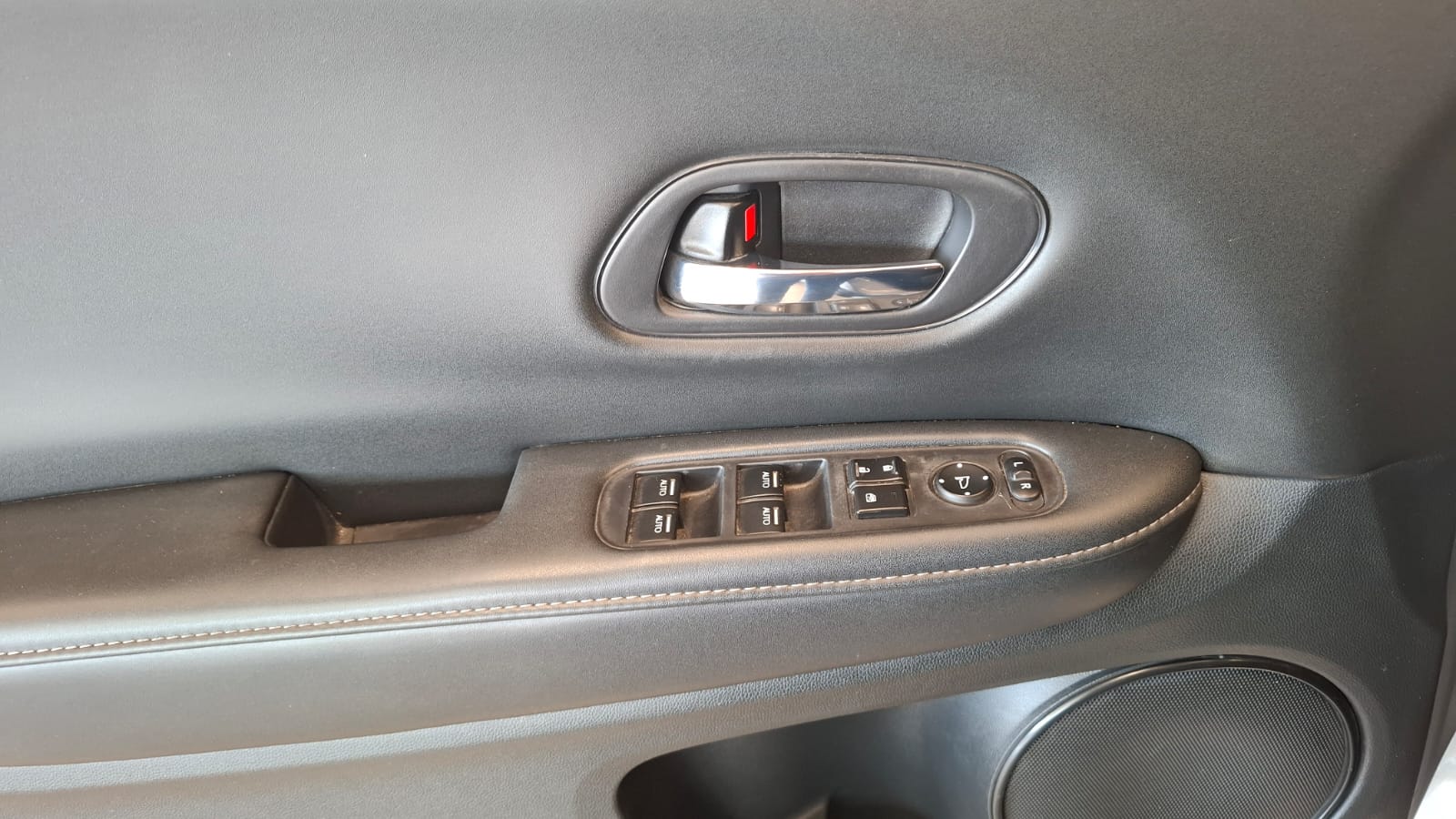 Honda Hr-V1.8 Lxs — foto 6 de 19