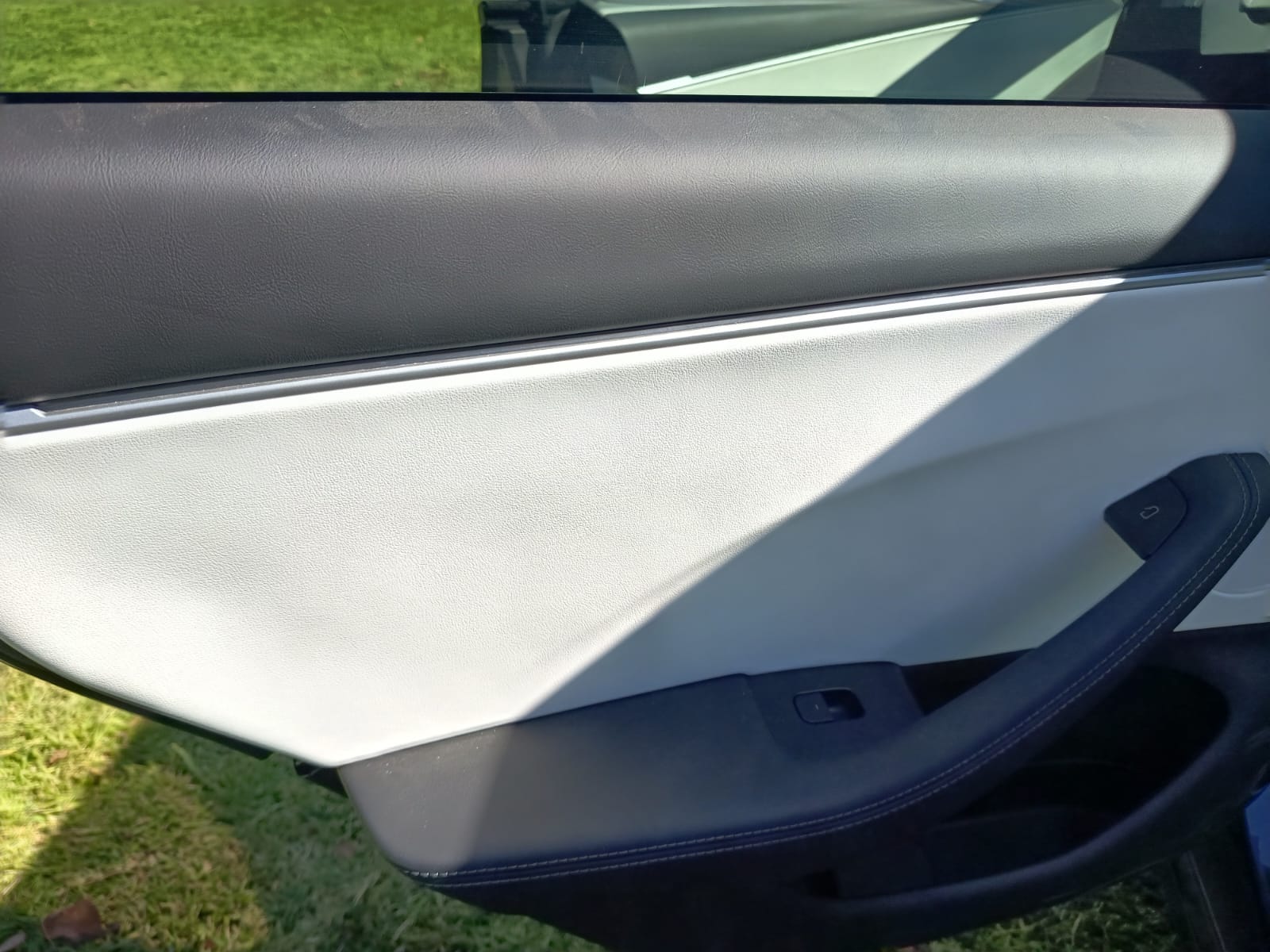 Tesla Model 3 Long Range — foto 8 de 11