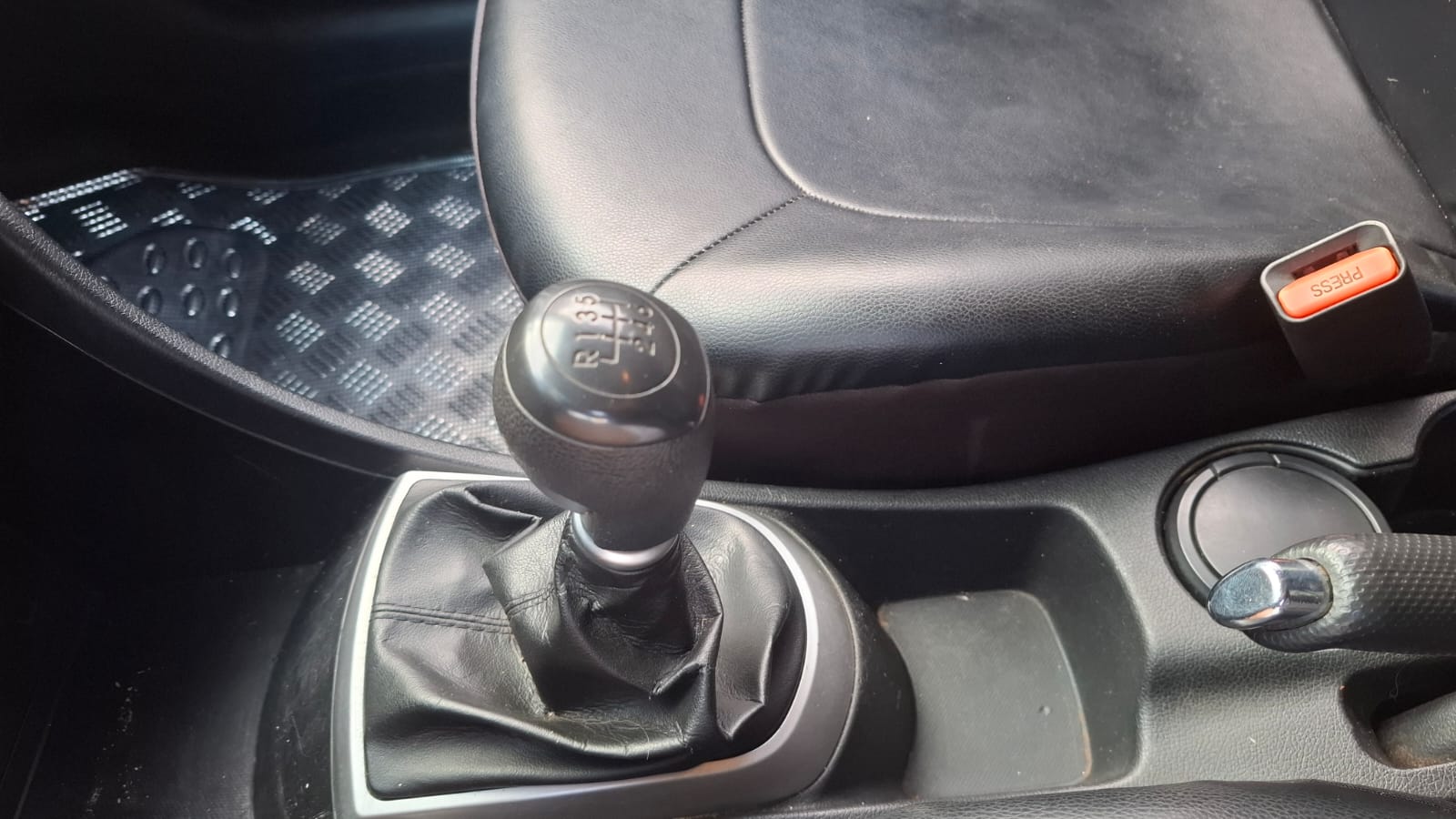 Hyundai Accent 1.4 Rb — foto 14 de 14