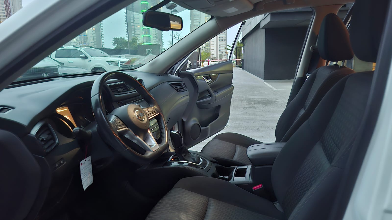 Nissan Xtrail 2.5 Advance 7 Plazas — foto 5 de 16