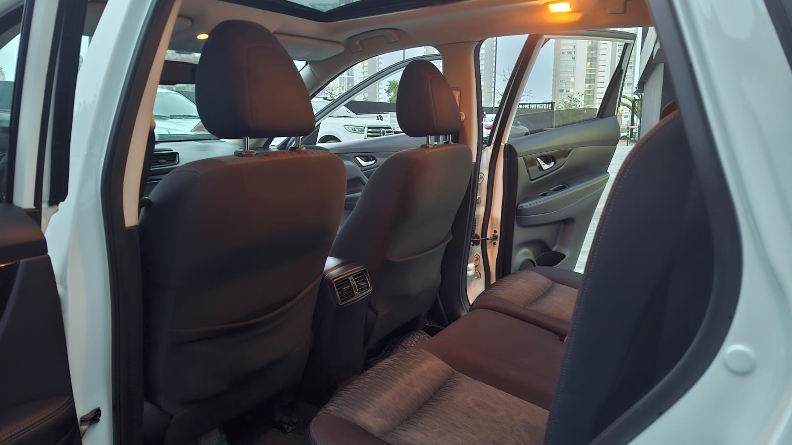 Nissan Xtrail 2.5 Advance 7 Plazas — foto 7 de 16