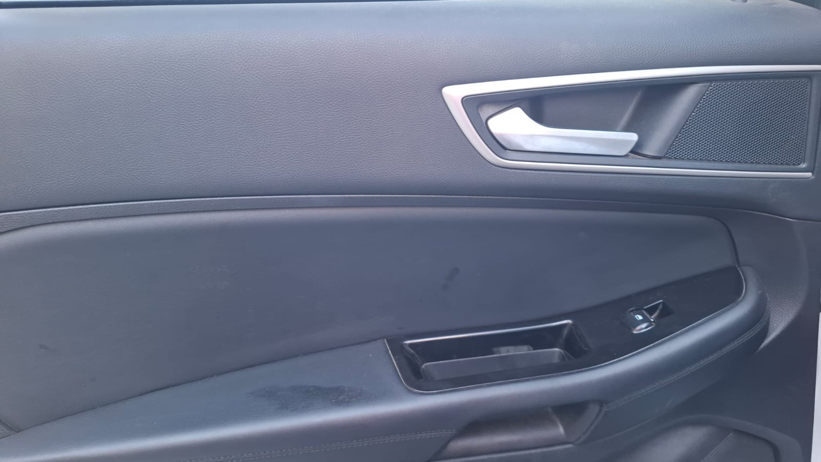 Ford Edge — foto 12 de 25