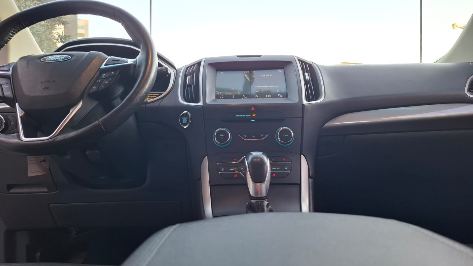Ford Edge — foto 13 de 25