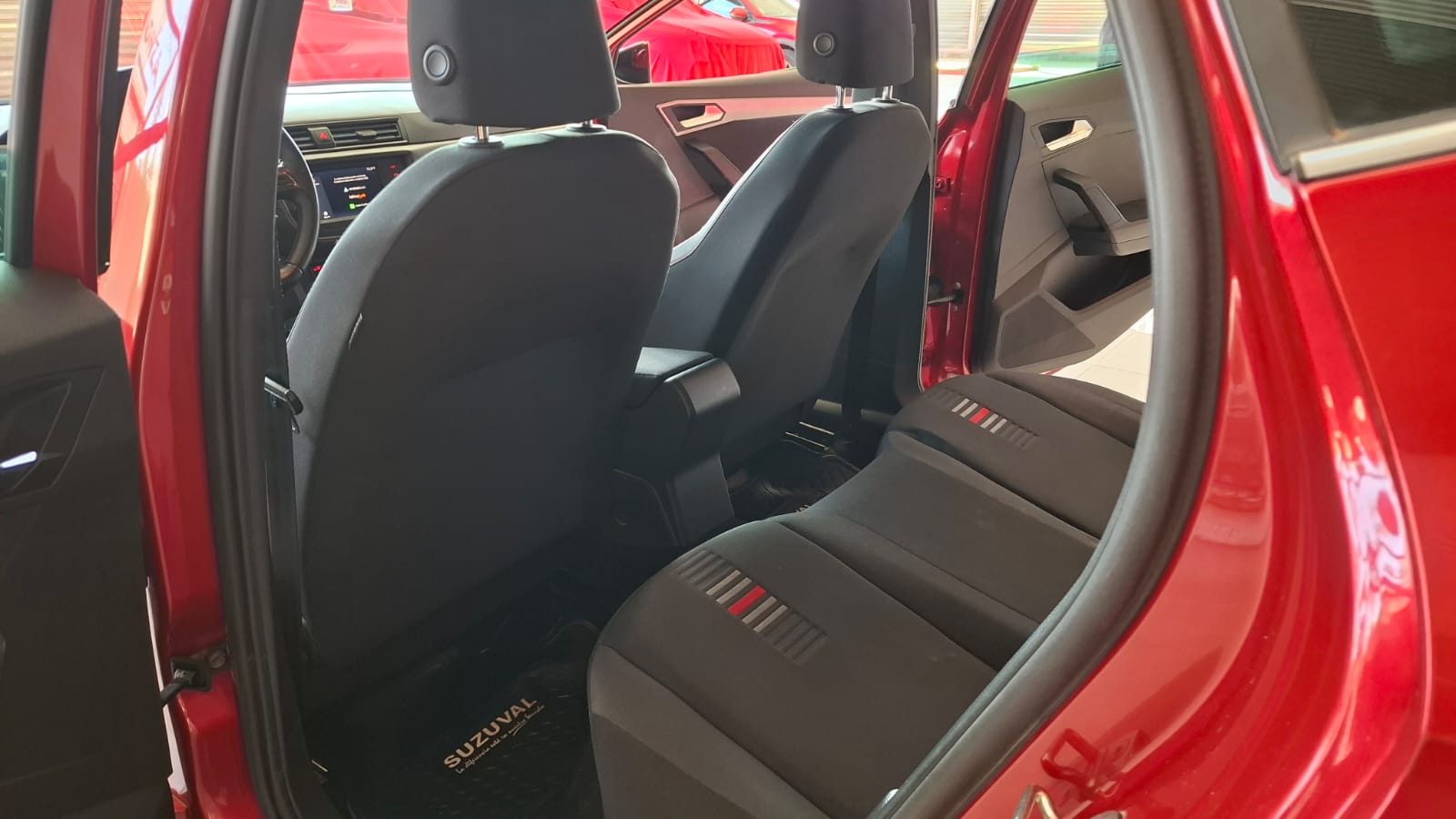 SEAT Arona — foto 10 de 21