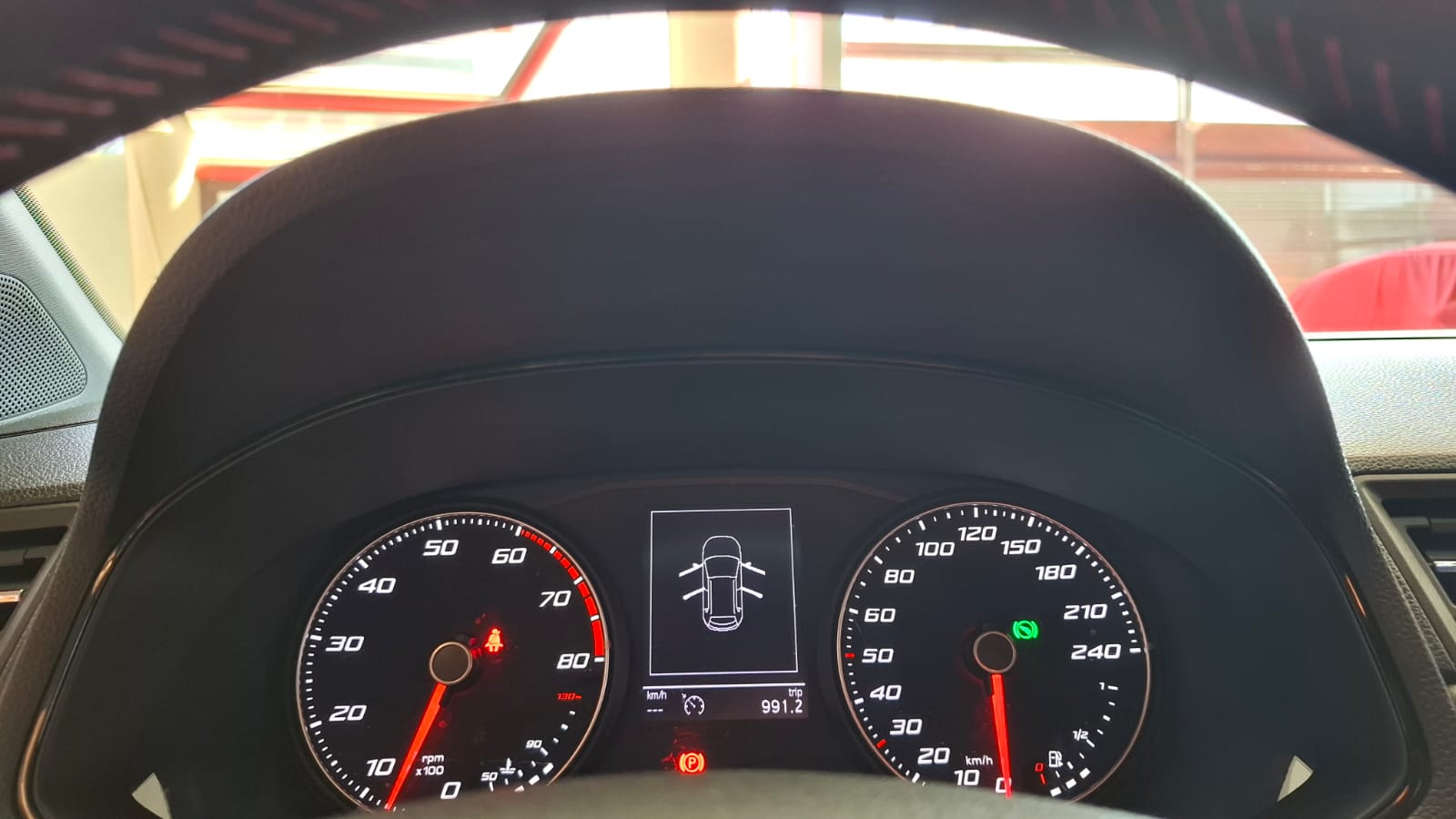 SEAT Arona — foto 12 de 21