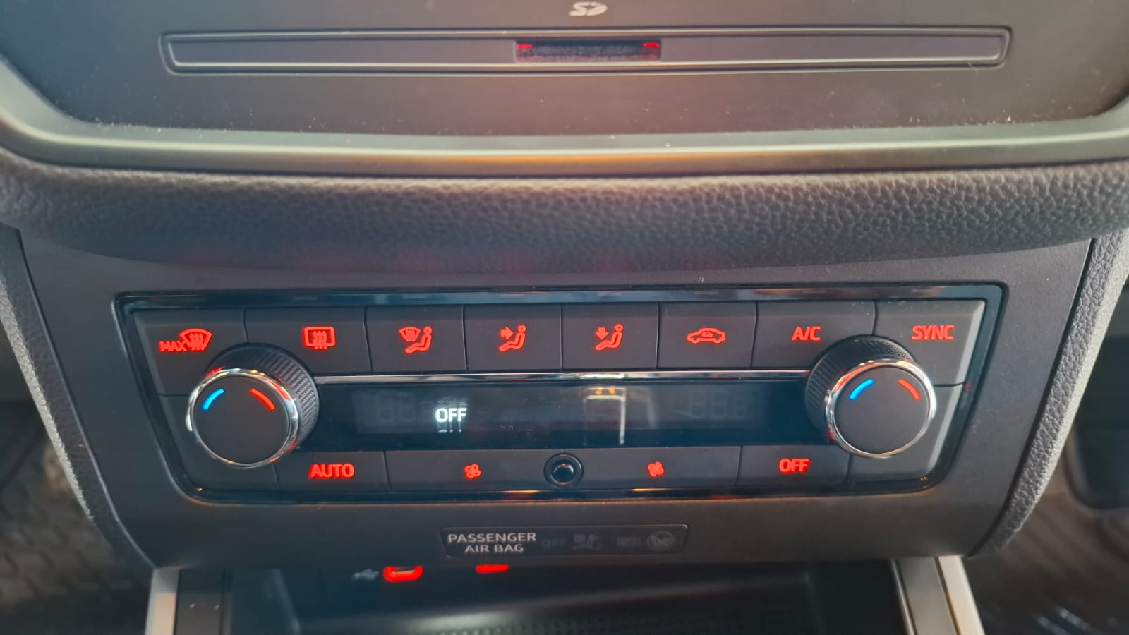 SEAT Arona — foto 15 de 21
