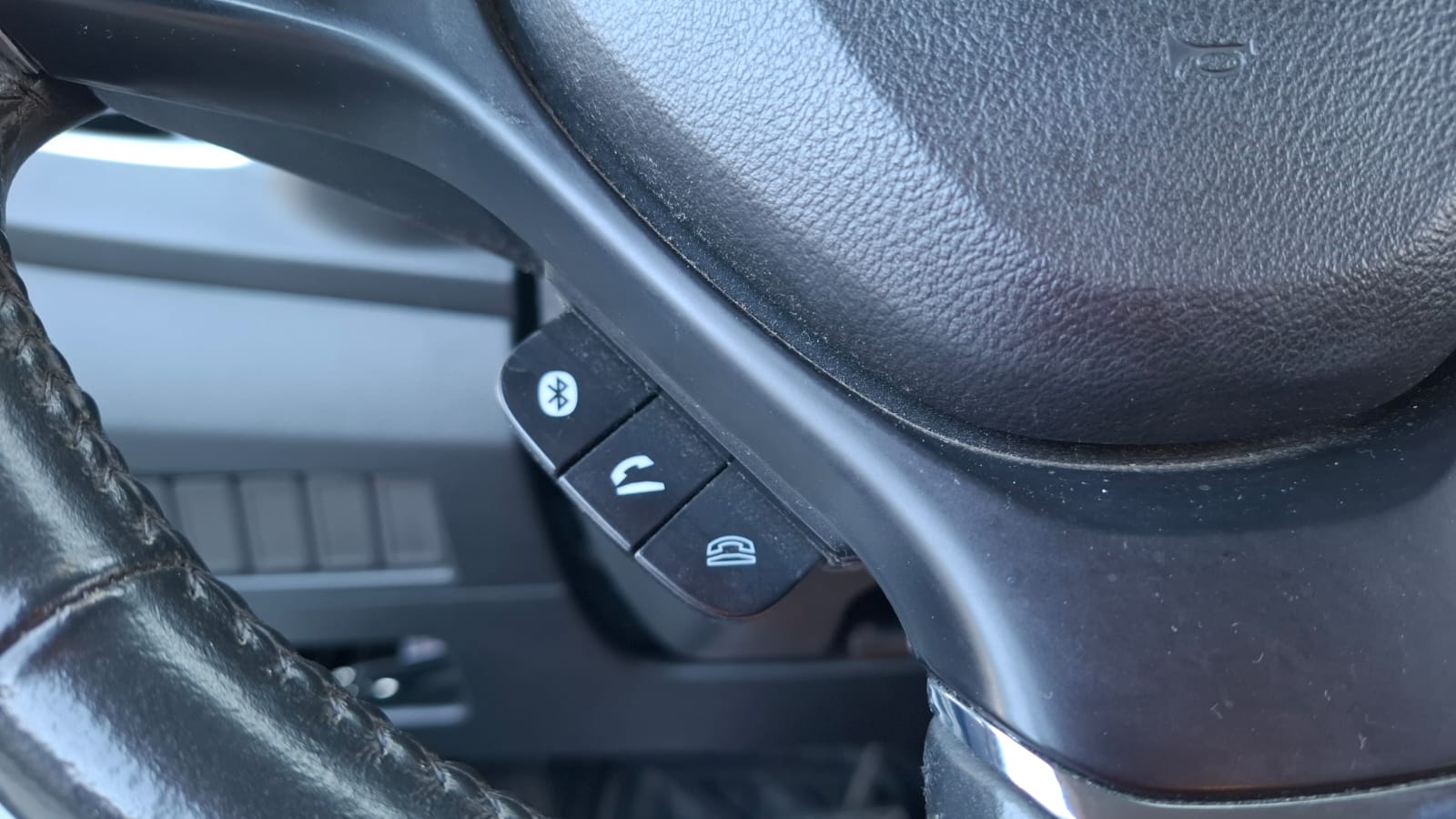 Suzuki Baleno — foto 17 de 18