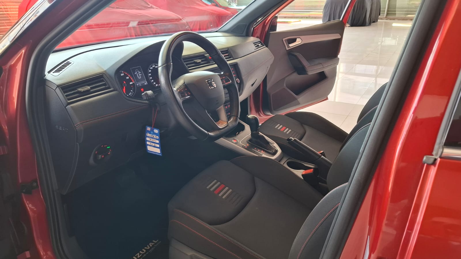 SEAT Arona — foto 8 de 21