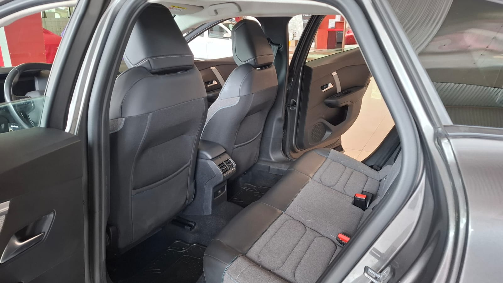 Citroën C4 Blue Hdi — foto 11 de 18